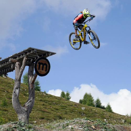 Mega Action auf der Jumpline beim MTB Jugendcamp in Livigno.